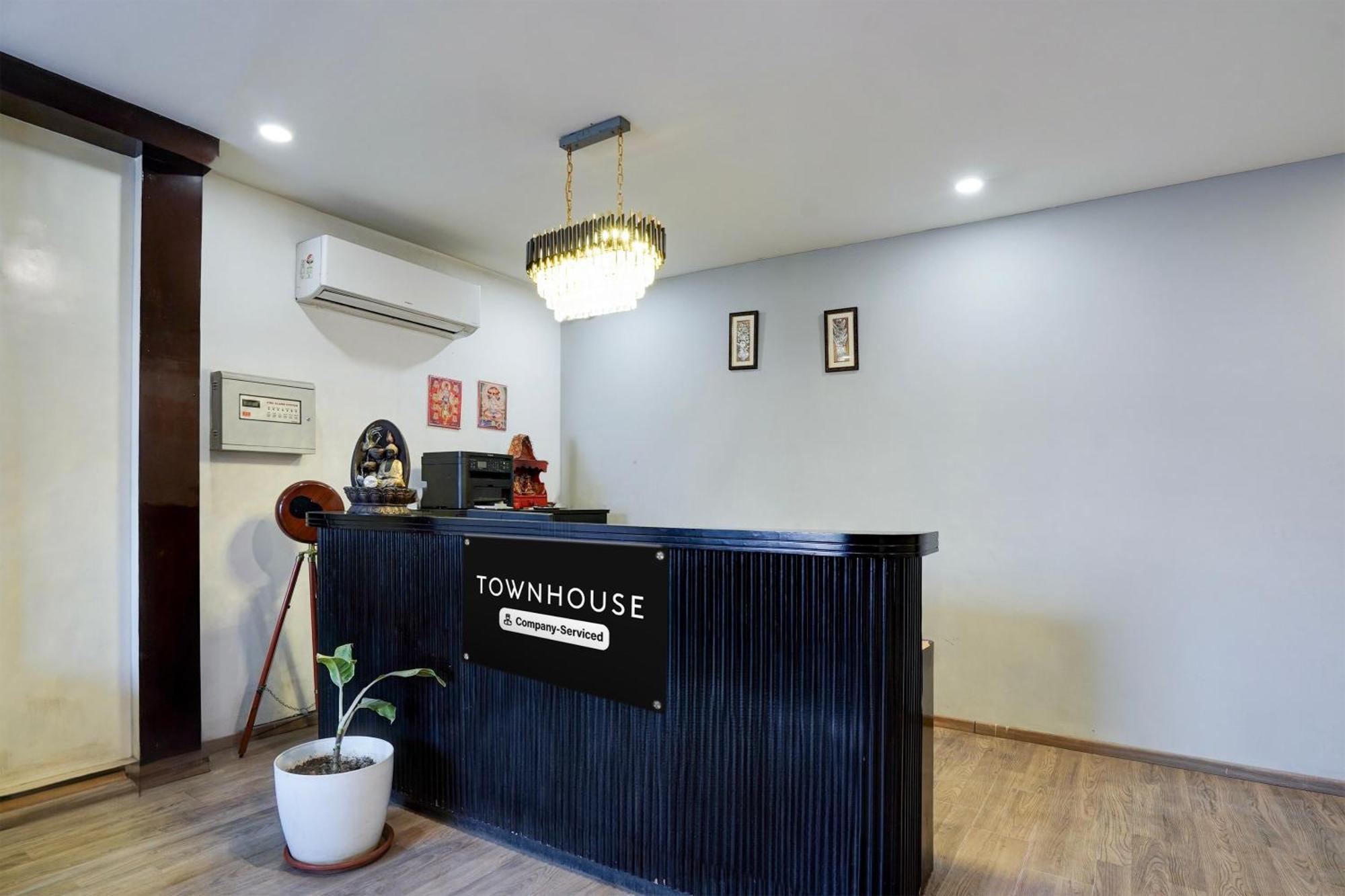 Super Townhouse Gomti Nagar Sector 6 Near Ekana Stadium 러크나우 외부 사진