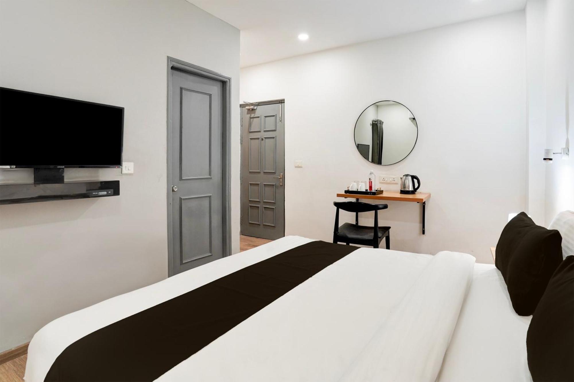 Super Townhouse Gomti Nagar Sector 6 Near Ekana Stadium 러크나우 외부 사진